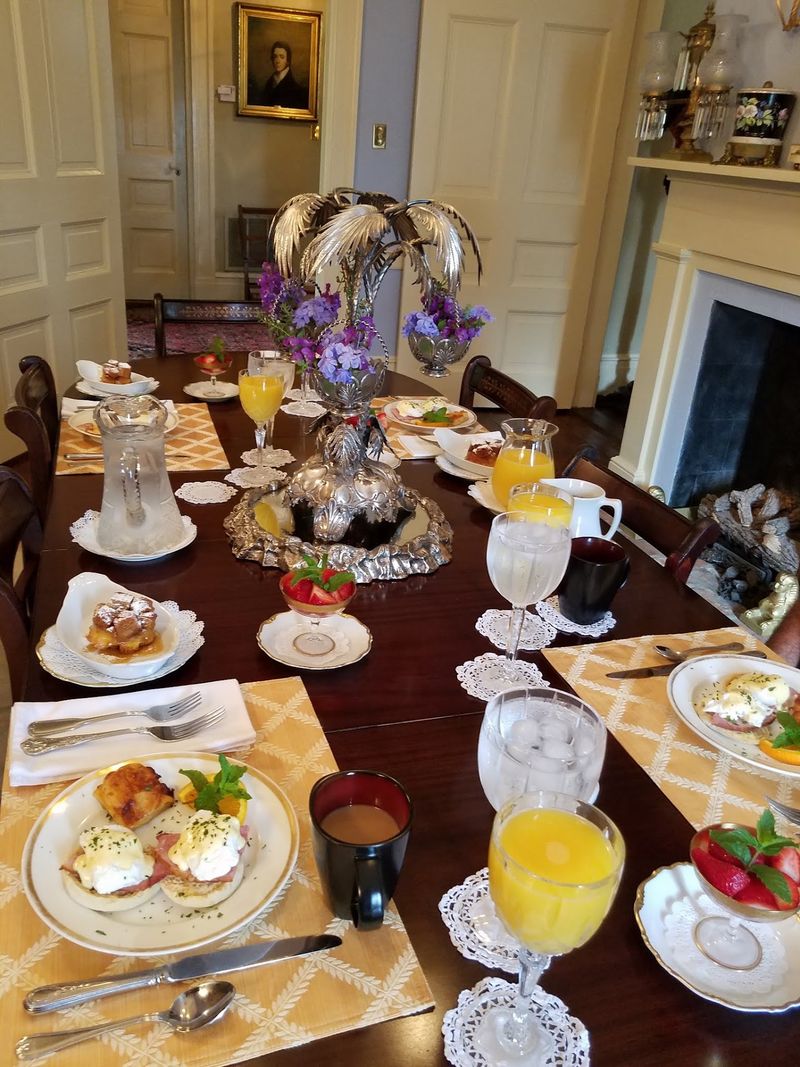 Gourmet Breakfasts Served on Antique China Gourmet Breakfasts Served on Antique China