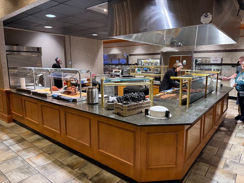 Grills, Carving Stations, and Fresh-Cooked Meats