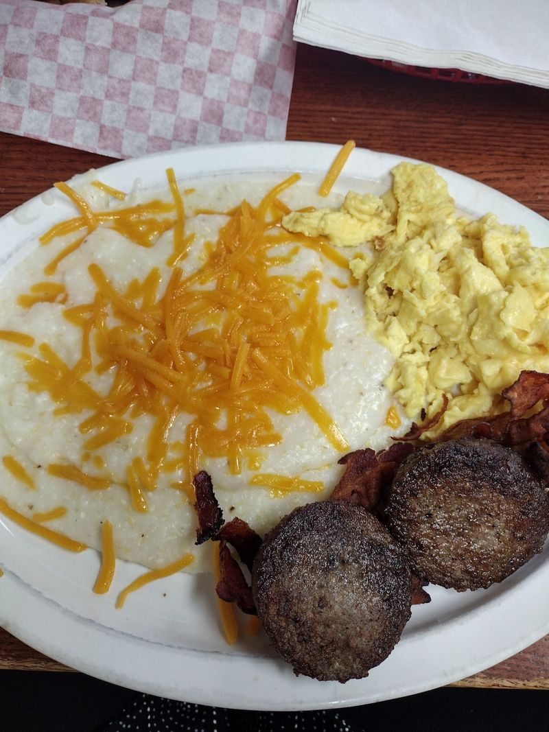 Grits That Steal the Show Grits That Steal the Show
