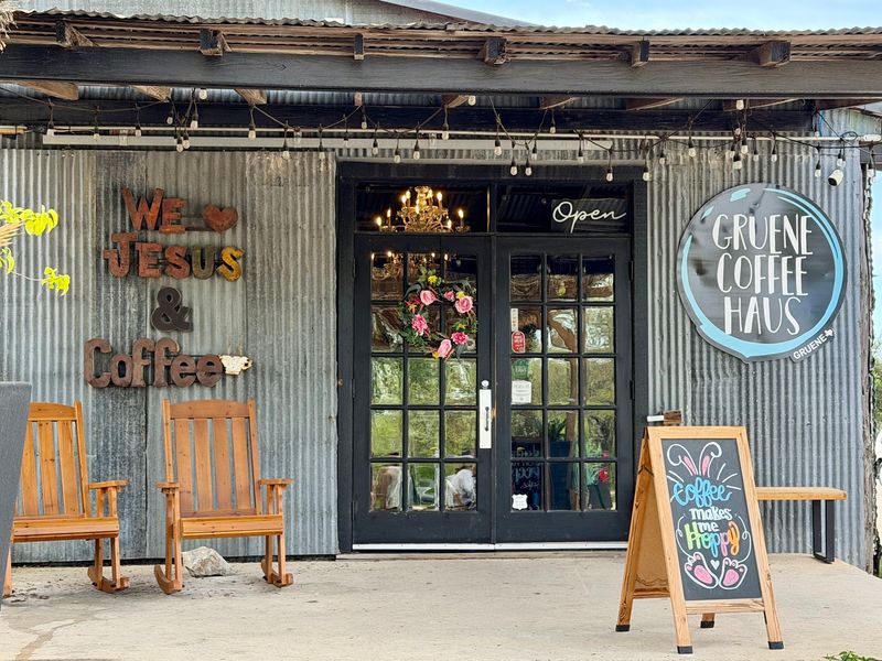 Gruene's Grapevine and area cafes, Gruene, Texas