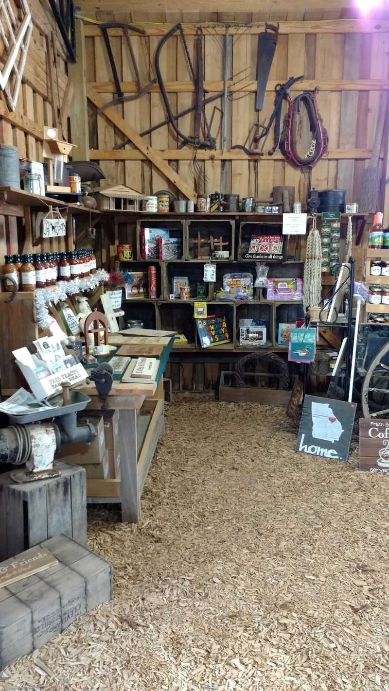 Handcrafted Gifts and Strite Wood Cutting Boards