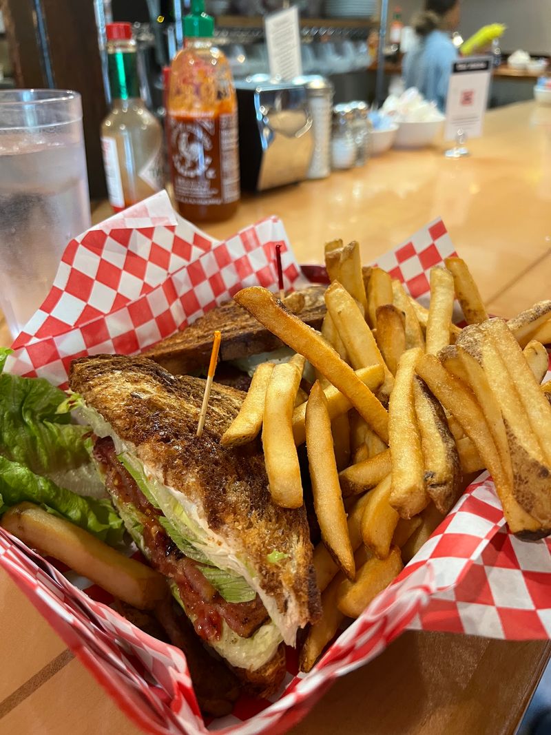 Hearty Lunches Beyond The Morning Rush Hearty Lunches Beyond The Morning Rush