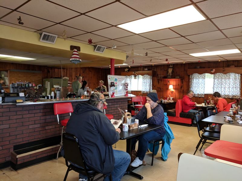 Henry's Restaurant, West Jefferson, Ohio