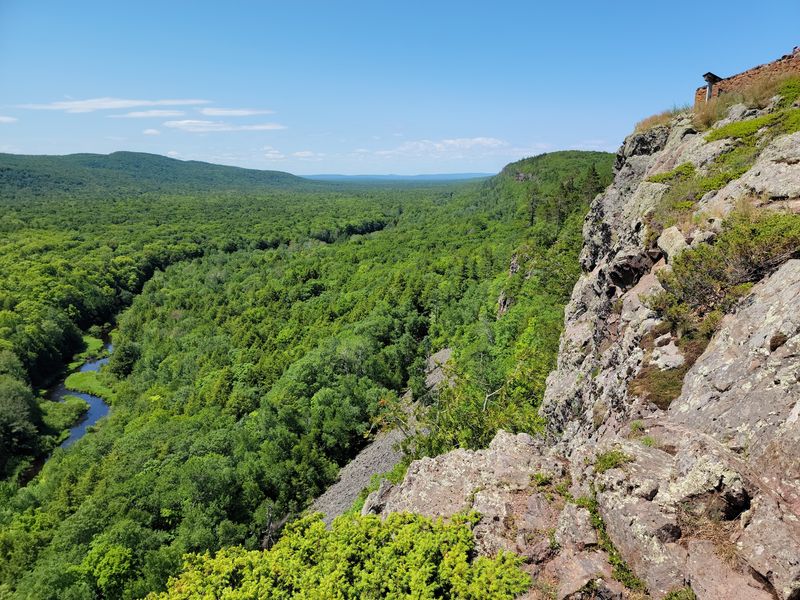 Hiking The Escarpment Trail