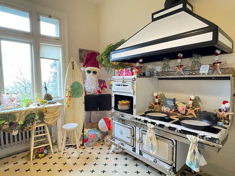 Holiday Magic: When the Mansion Gets Dressed Up for Christmas