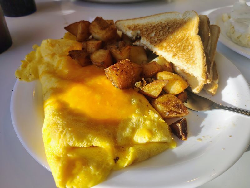 Home-Cooked Breakfast That Earns Its Reputation