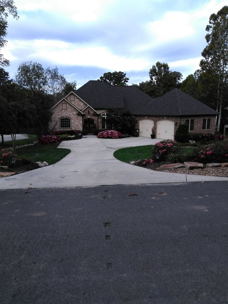 Homes Kept Neat and Well Tended Homes Kept Neat and Well Tended