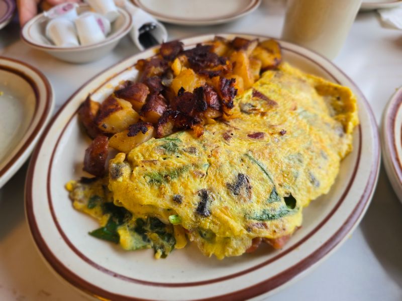 Homestyle Breakfast Worth the Early Alarm Homestyle Breakfast Worth the Early Alarm