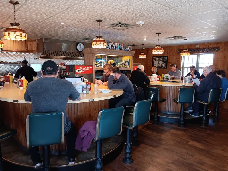 Horseshoe Counters and Swivel Stools