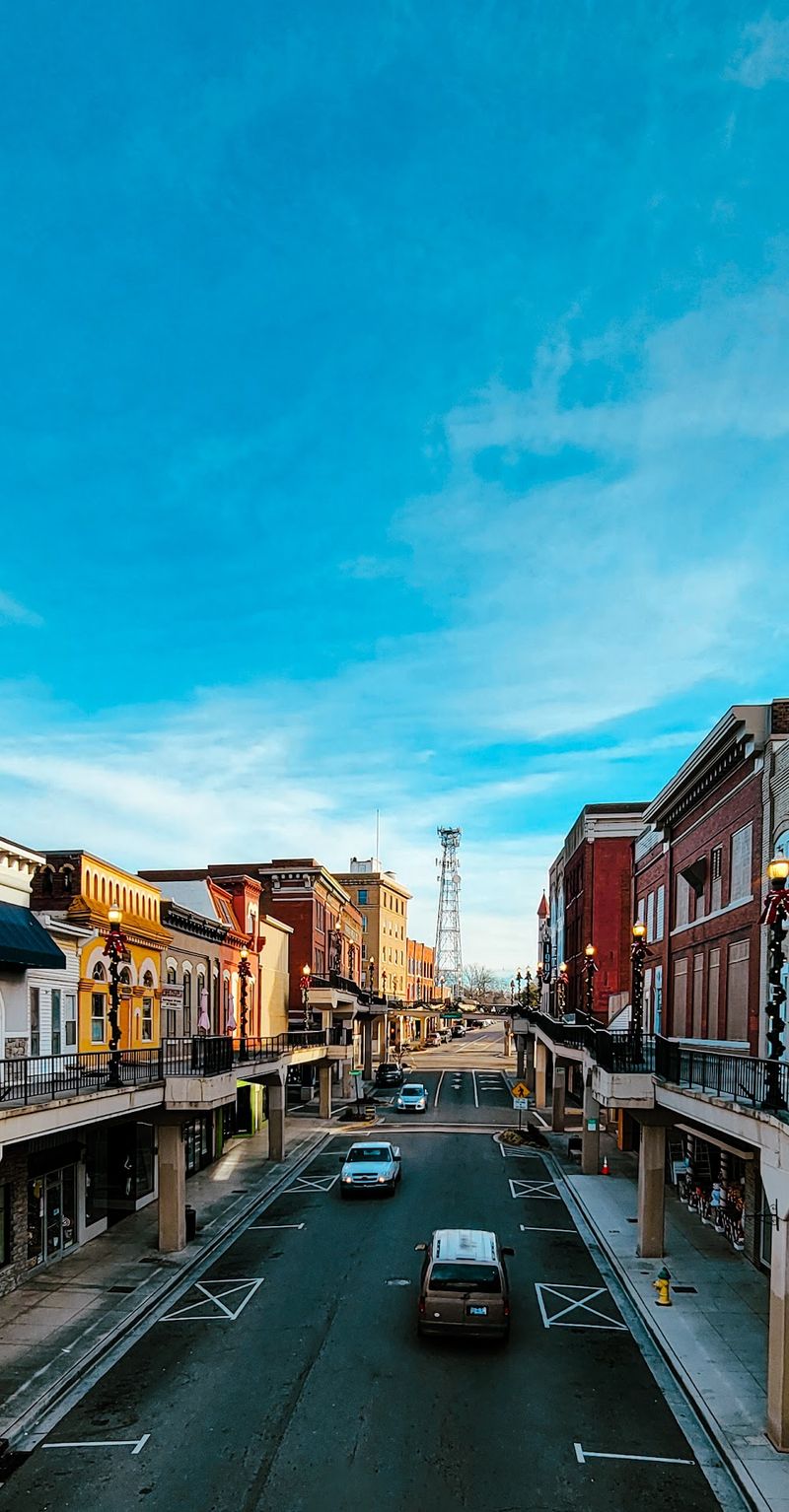 Hours, Location, and Planning Your Visit