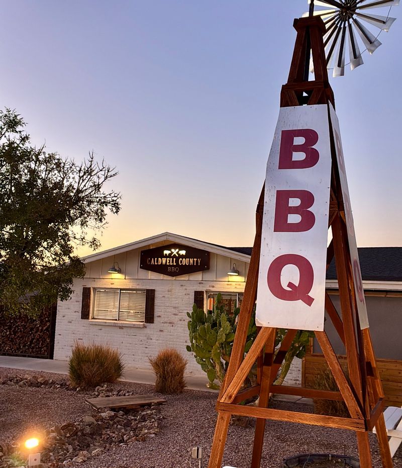 Hours, Location, and Planning Your Visit