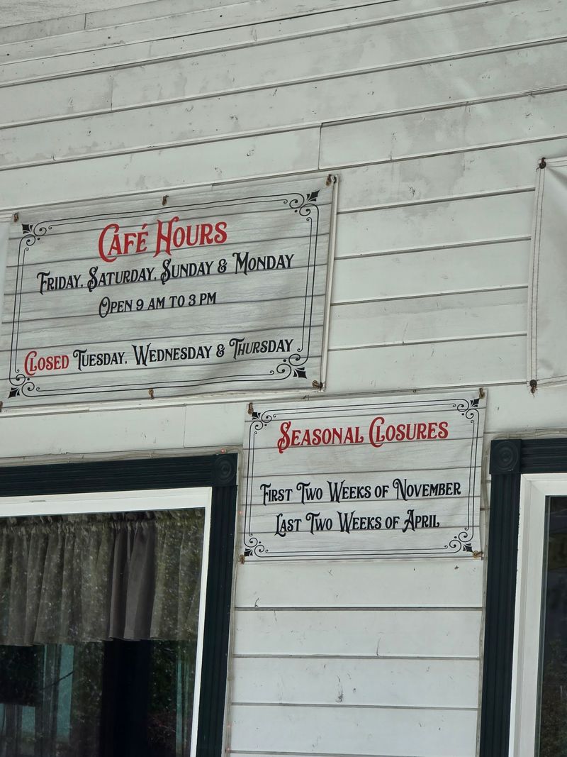Hours, Prices, and Planning Your Visit Hours, Prices, and Planning Your Visit