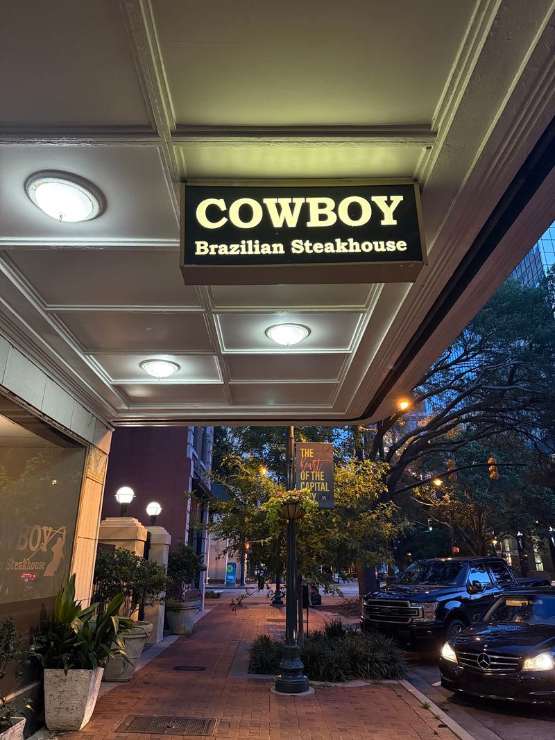 Hours, Reservations, and Beating the Crowds