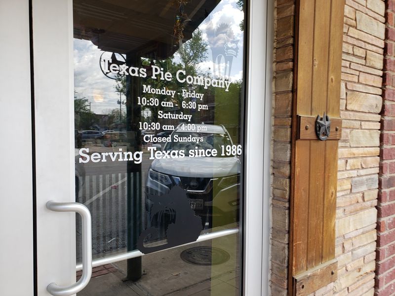 Hours and When to Visit