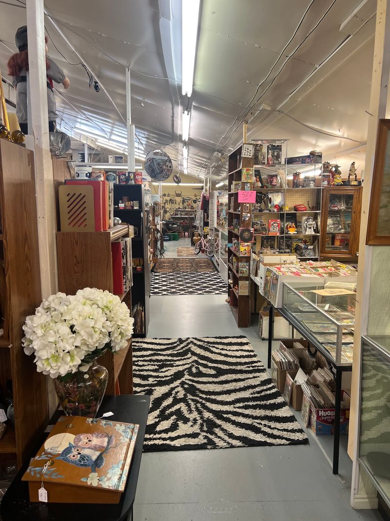 Hundreds Of Booths You Cannot Conquer In One Trip