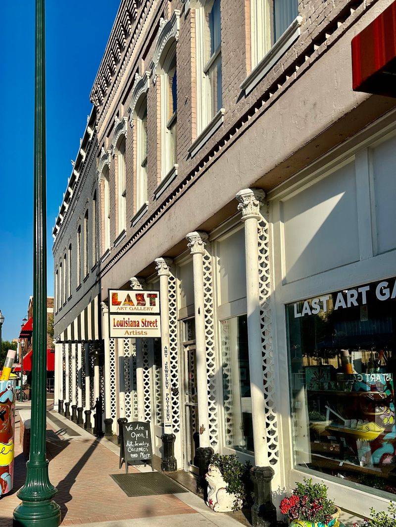 Independent Shops Run by the People Who Own Them