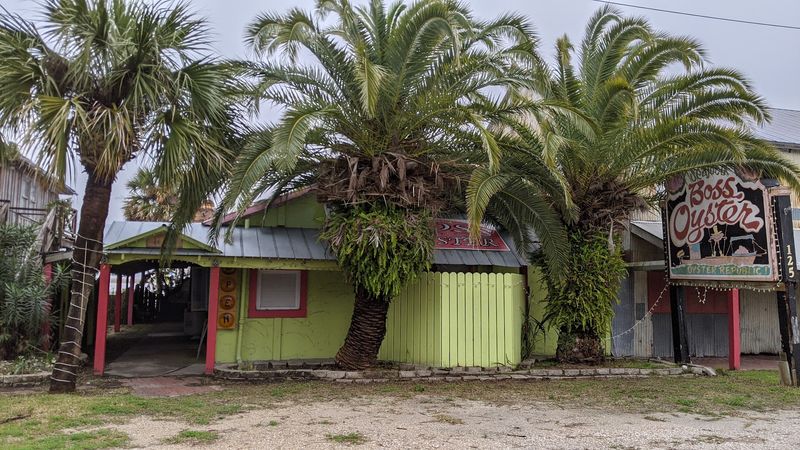 Is This Old Oyster Bar Worth The Stop