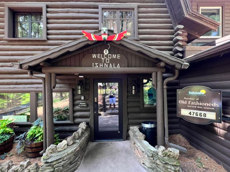 Ishnala Supper Club, Lake Delton, Wisconsin