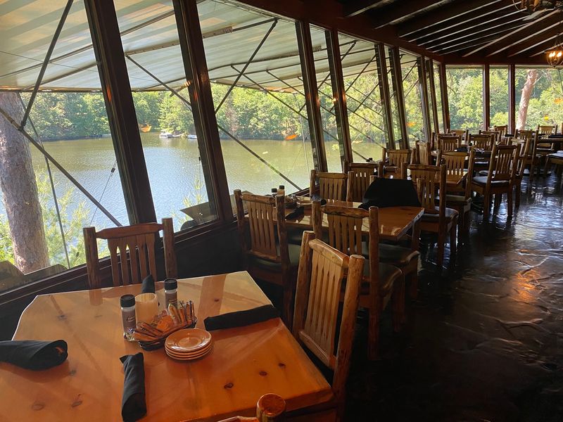 Ishnala Supper Club, Lake Delton