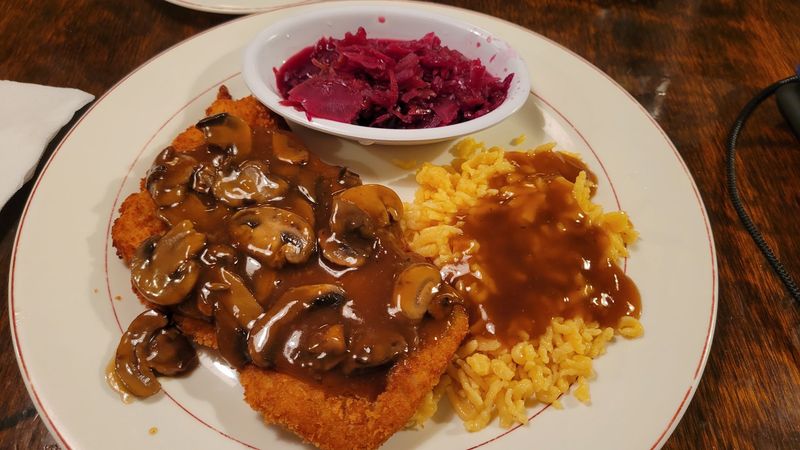 Jager Schnitzel With Mushroom Sauce