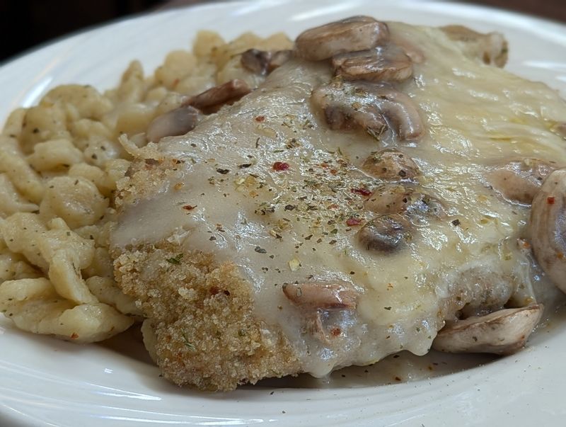 Jagerschnitzel with Mushroom Sauce Jagerschnitzel with Mushroom Sauce