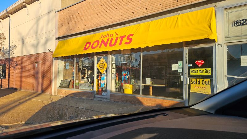 John's Donuts, St. Louis, Missouri