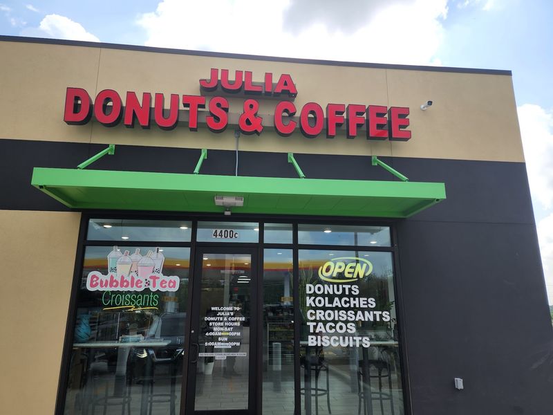 Julia's Donuts, Knoxville, TN