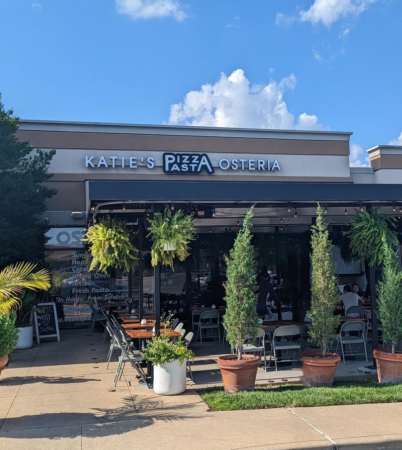 Katie's Pizza & Pasta Osteria, Rock Hill, Missouri