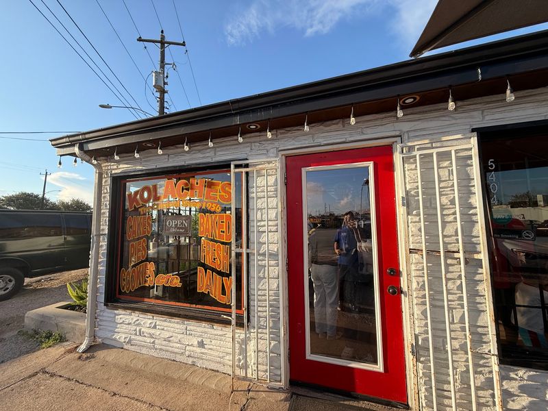 Kolache Shoppe, Hillje, Texas