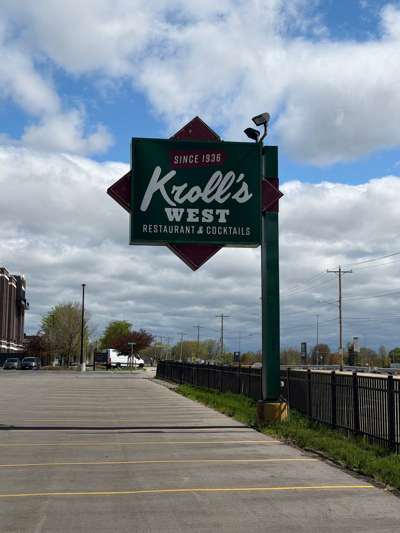 Kroll's West, Green Bay