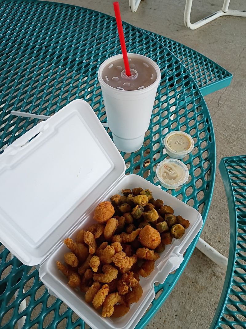 Larry's Catfish, Camden