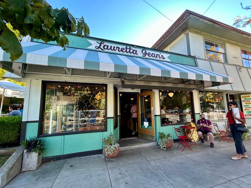 Lauretta Jean's, Portland, Oregon Lauretta Jean's, Portland, Oregon
