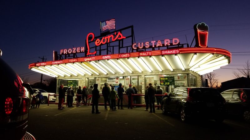 Leon's Frozen Custard, Milwaukee, WA