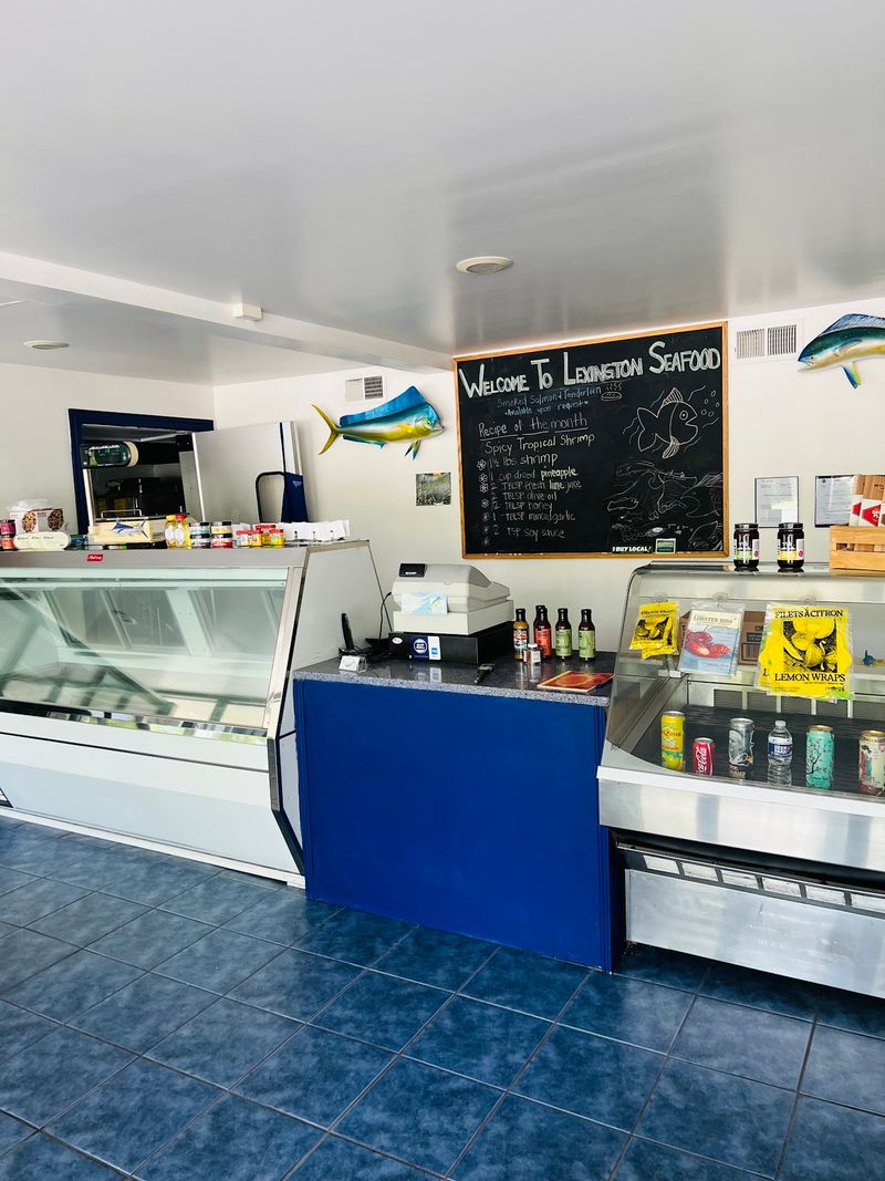 Lexington Seafood, Lexington
