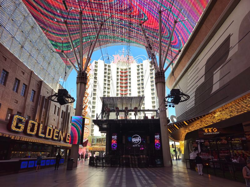 Life On Buzzy Fremont Street