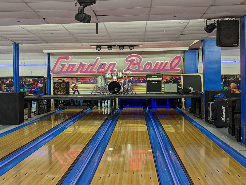 Live DJs And A Stage Above The Lanes