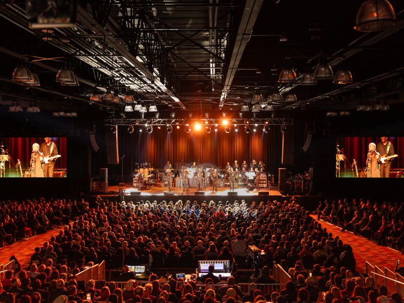 Live Shows And Big-Name Events Live Shows And Big-Name Events