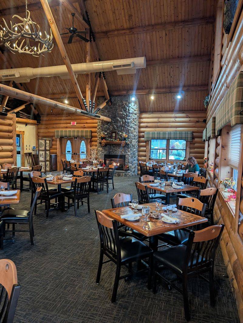 Lodge Decor With Bears and Trees