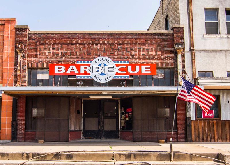 Louie Mueller Barbecue, Taylor