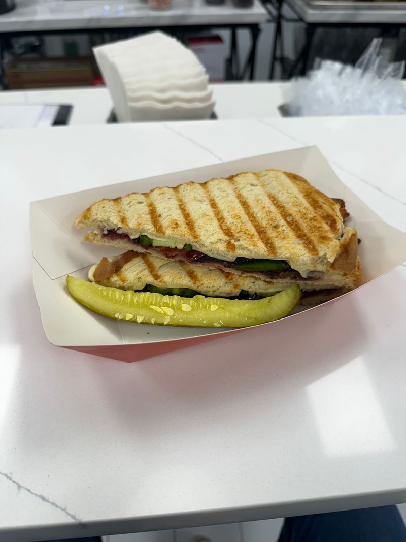 Lunch Beyond The Shakes