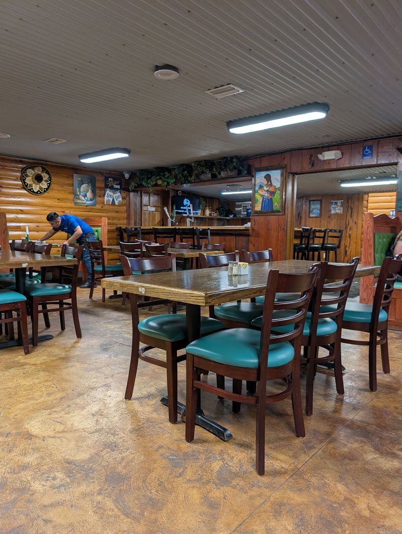 Ma Fannie's Soul Food, Wewahitchka