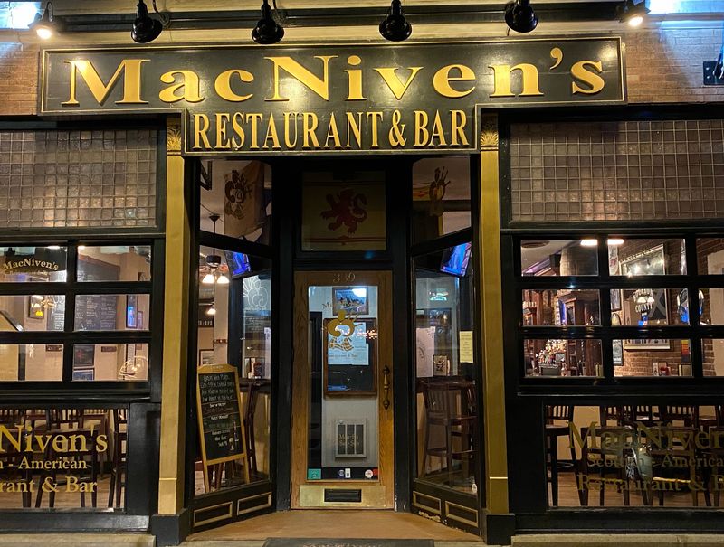 MacNiven's Restaurant and Bar, Indianapolis