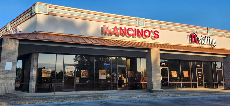 Mancino's Pizza & Grinders backup - The Nashville House, Nashville