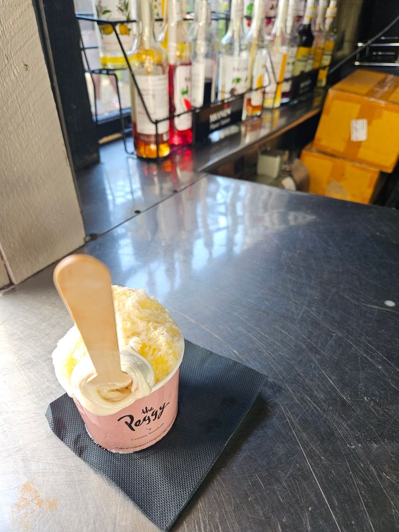 Marshmallow Cream And Other Classic Toppings Marshmallow Cream And Other Classic Toppings