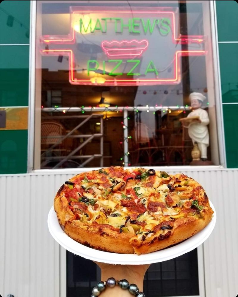 Matthew's Pizza, Baltimore, Maryland
