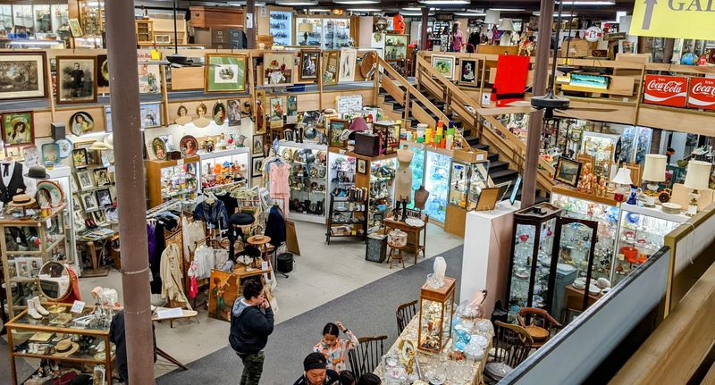 Midtown Antique Mall, Stillwater, Minnesota