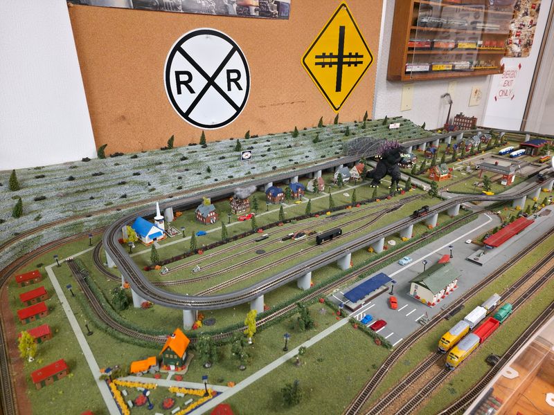 Model Train Displays That Will Mesmerize Kids and Adults Alike