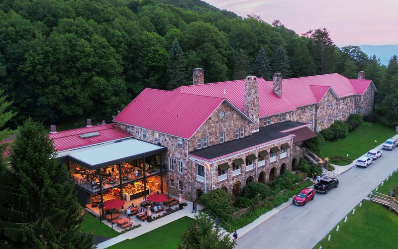 Mountain Lake Lodge, Pembroke