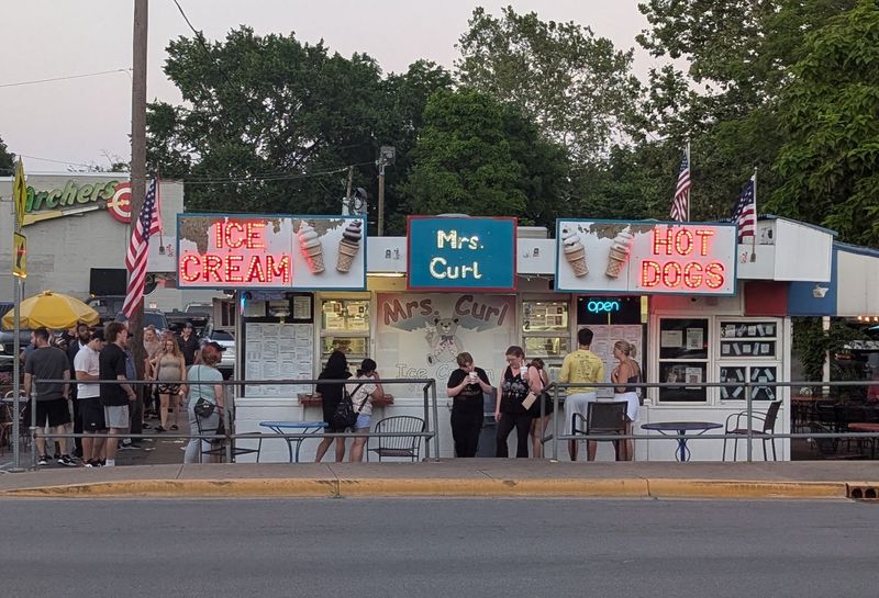 Mrs. Curl Ice Cream Shop, Terre Haute, Indiana Mrs. Curl Ice Cream Shop, Terre Haute, Indiana