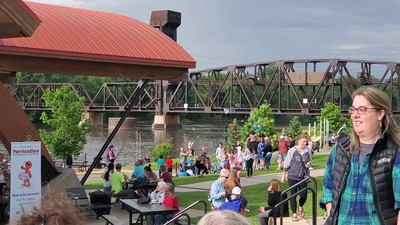 Neighbors on the Levee, Hastings Neighbors on the Levee, Hastings
